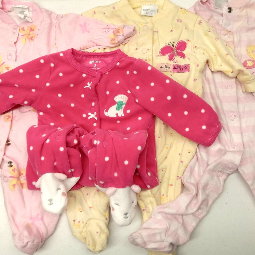 4 Carters 0-3 month fleece one piece pajamas bodysuits